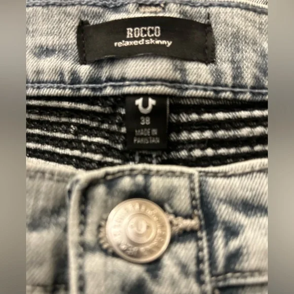 TRUE RELIGION Shorts (Men’s) - Picture 4 of 4